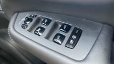 Volvo XC90 2.0 B5P [250] Ultra Dark 5dr AWD Geartronic Petrol Estate